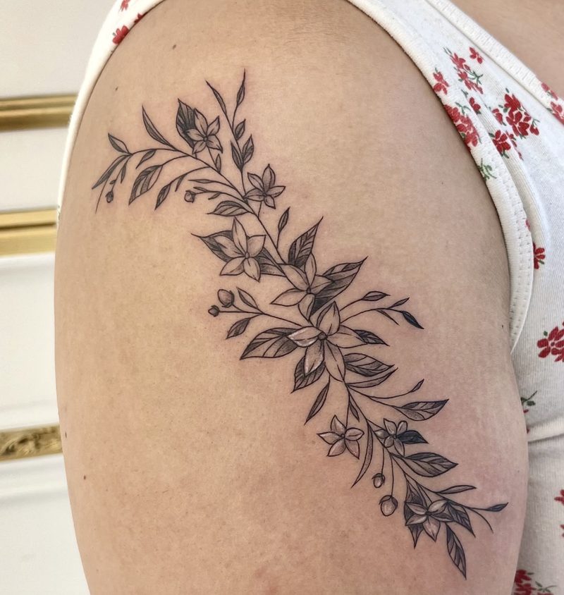 Hannah Newman portfolio — Apollo Tattoo Studio, Selected work by Hannah, piece 1