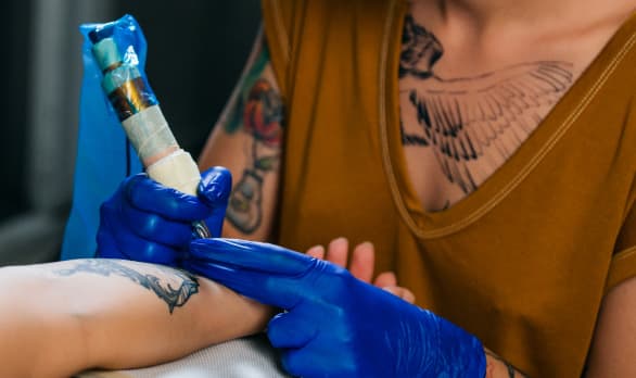Script Tattoo session at Apollo