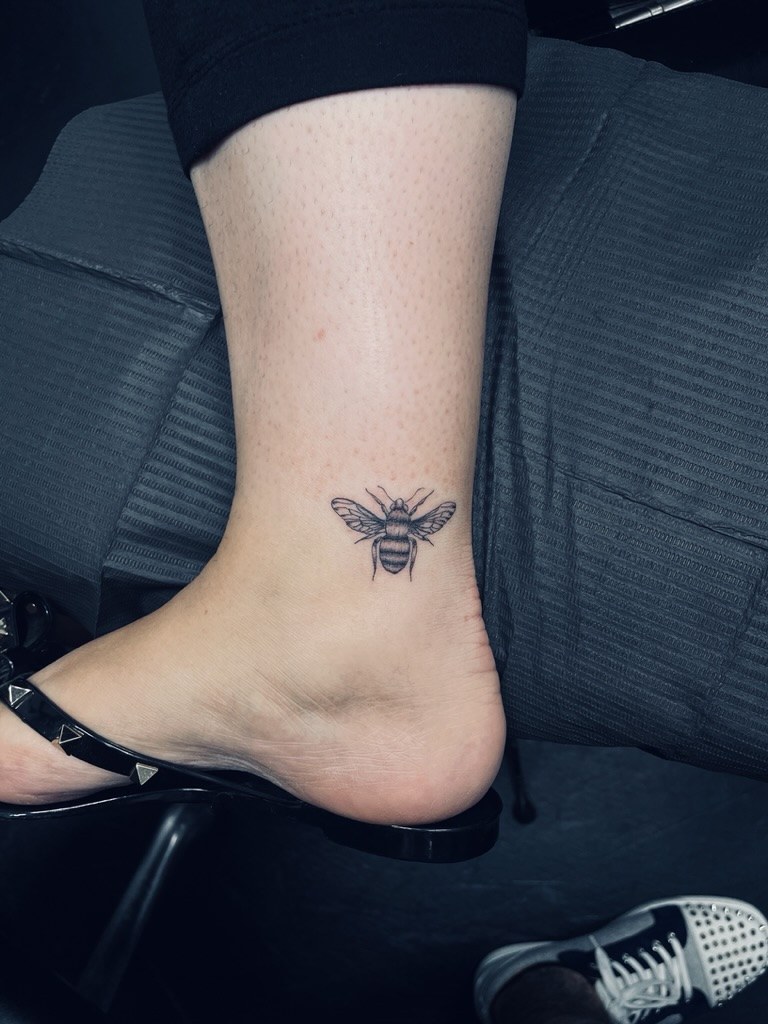 Small minimalist tattoo at Apollo Studio Santa Monica